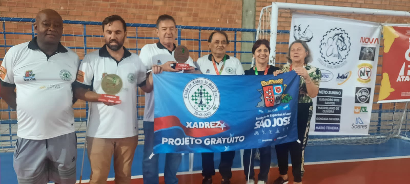 Foto com os classificados
Iniciando com Jackson e terminando com Zita. Em São João Batista.2ª etapa.